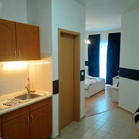Black & White Apartman Appartamento Hévíz